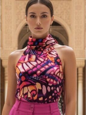 Skies Are Blue Multicolor Abstract Halter Top in Pink & Purple